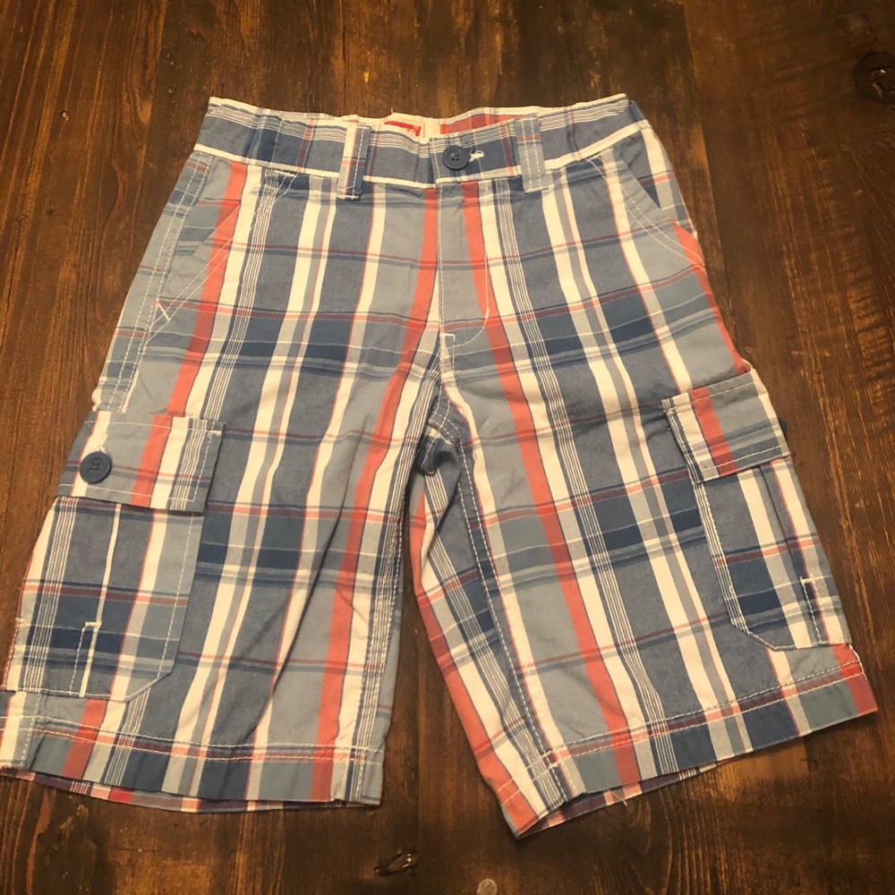 Boys Plaid Levi’s Cargo Shorts